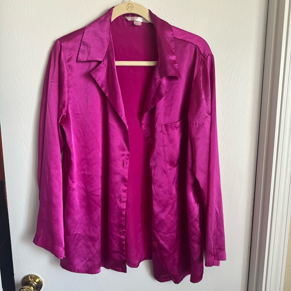 Victoria's Secret Fuchsia pajama Top size M